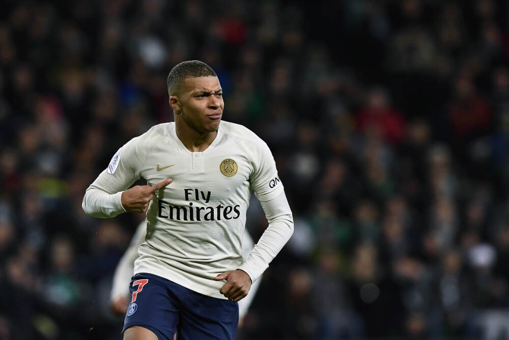 AI企业培训：如何打造留住人才的“金手铐”？数据从不撒谎